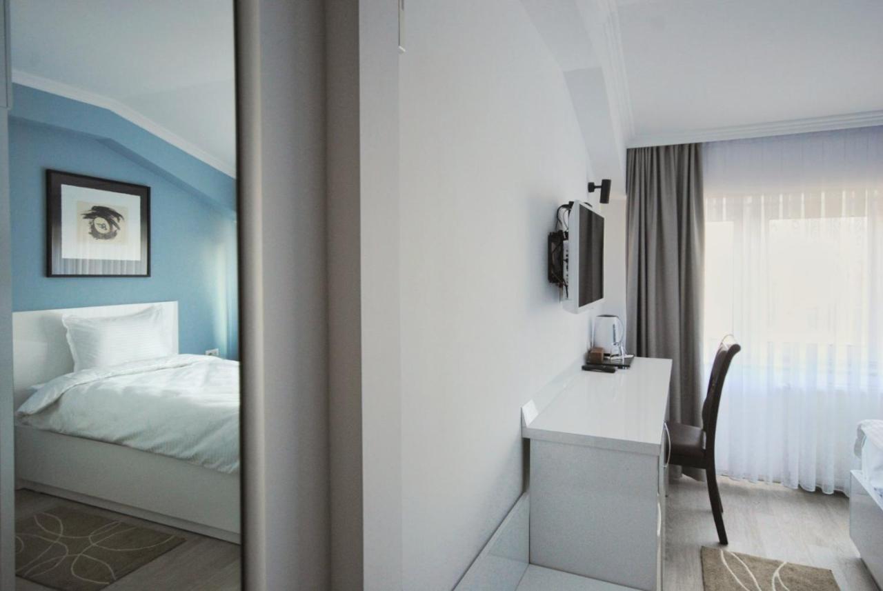 Hotel Callisto Приштина Экстерьер фото