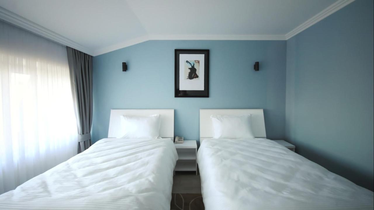Hotel Callisto Приштина Экстерьер фото